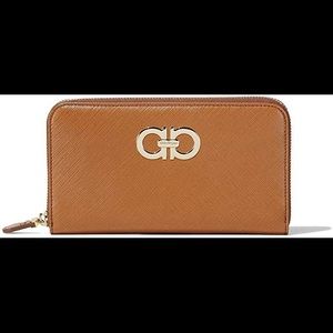 Ferragamo Leather wallet